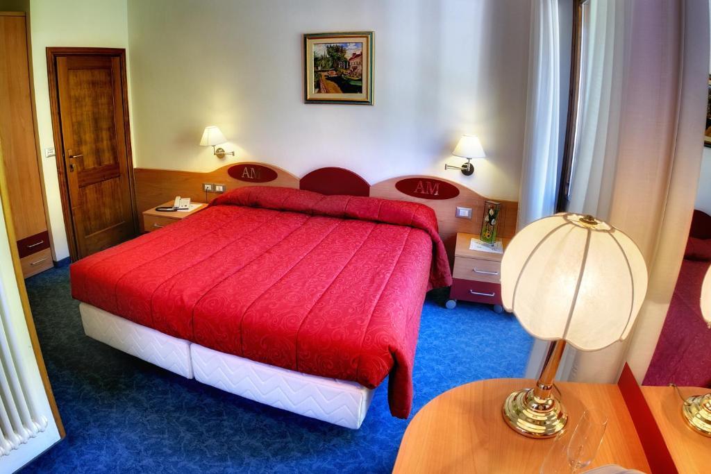 Albergo Miramonti Rabbi Ruang foto